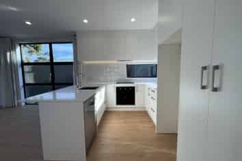 4/131 Richardson Road, Mount Albert