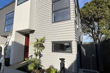 4/131 Richardson Road, Mount Albert