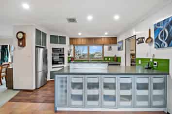 122 Edinburgh Street, Pukekohe