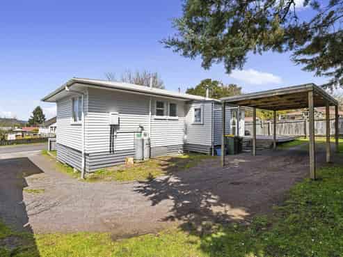 15  Ross Road , Western Heights