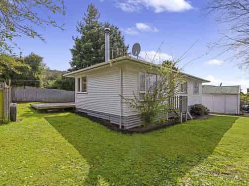 15  Ross Road , Western Heights