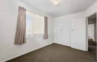 15  Ross Road , Western Heights