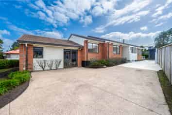 7 Pinewood Grove, Botany Downs
