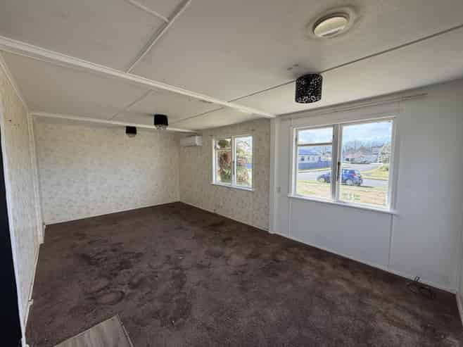 16 Robertshawe Crescent, Dannevirke