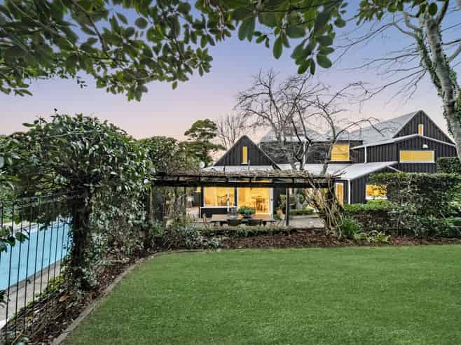 8 Loch Street, Remuera