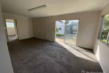 9a Greers Road, Weymouth