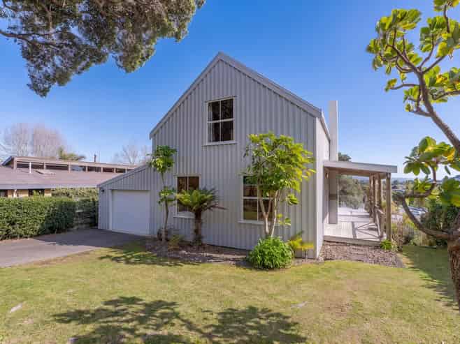 30 Mount Ave, Pauanui