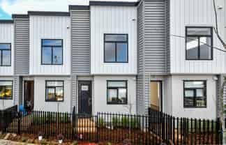 2/22 James Laurie Street, Henderson