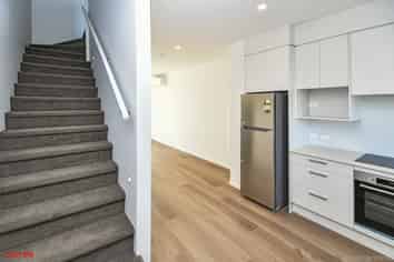 2/22 James Laurie Street, Henderson