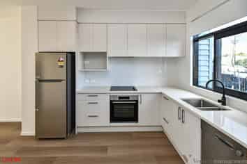2/22 James Laurie Street, Henderson