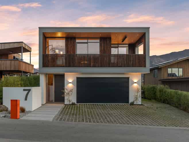 7 Tuke Lane, Wanaka