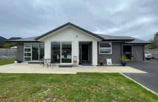 32 Tiwhatiwha Crescent, Kawerau