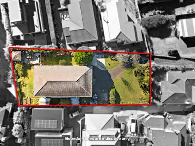 12A Rarangi Road, Saint Heliers