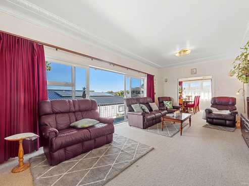 12A Rarangi Road, Saint Heliers