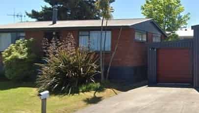 2 Marshall Avenue, Richmond Heights