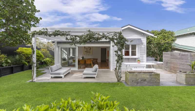 202 Queen Street, Northcote Point