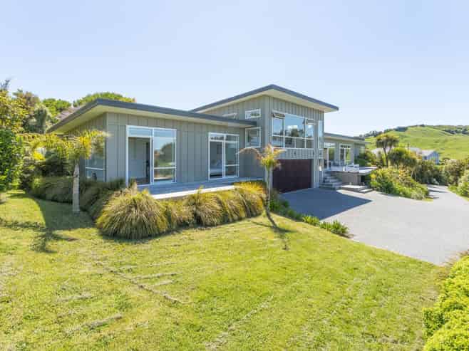 48 Stewart Glen, Acacia Bay
