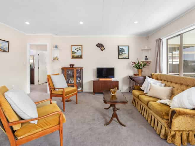 13 Elm Place, Tikipunga