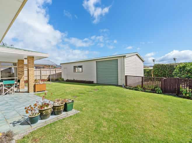 13 Elm Place, Tikipunga