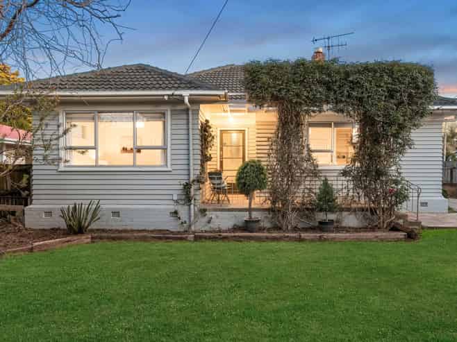 14 Rimu Road, Mangere Bridge