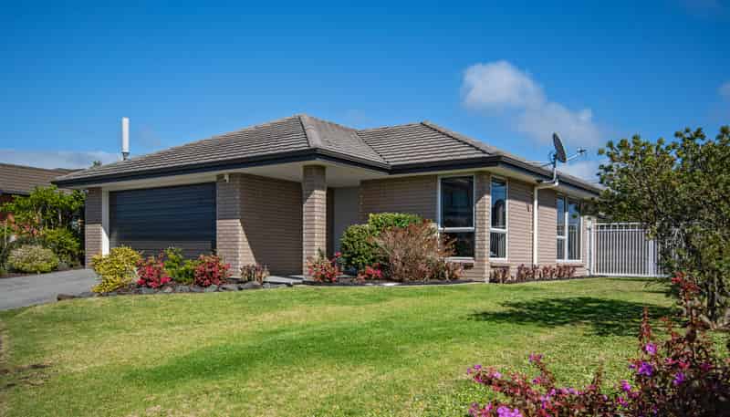 82 Barbados Way, One Tree Point