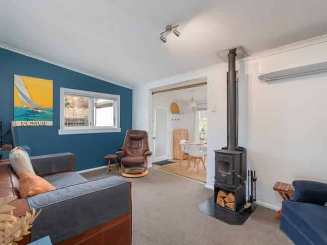 21A Korau Grove, Stokes Valley