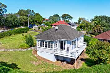 1 Simmonds Avenue, Three Kings