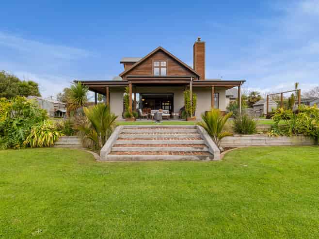 1248 Egmont Road, Egmont Village