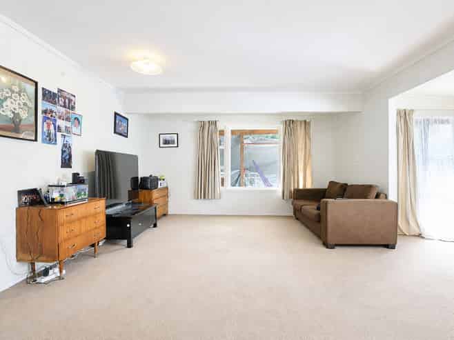 4 Michael Avenue, Dinsdale