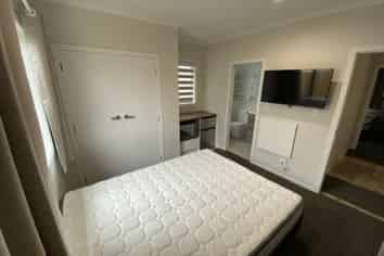 2B/19 Hibiscus Avenue, Hamilton Lake