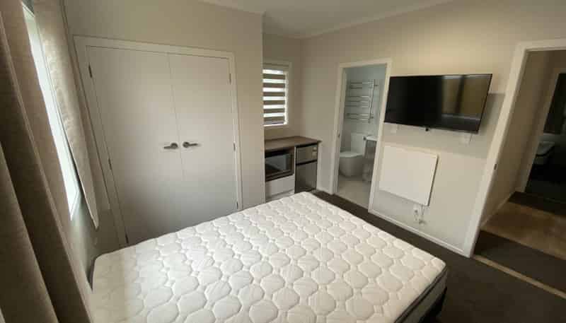 2B/19 Hibiscus Avenue, Hamilton Lake
