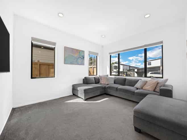 2 Fjord Way, Karaka