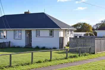 1 Laurent VC Street, Hawera