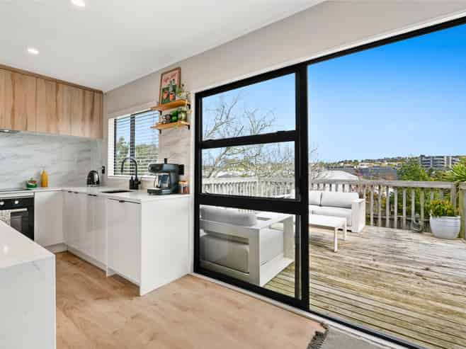 63B Albatross Road, Red Beach