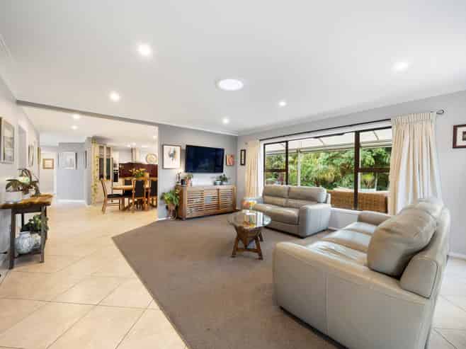 453A Glenbrook Beach Road, Glenbrook