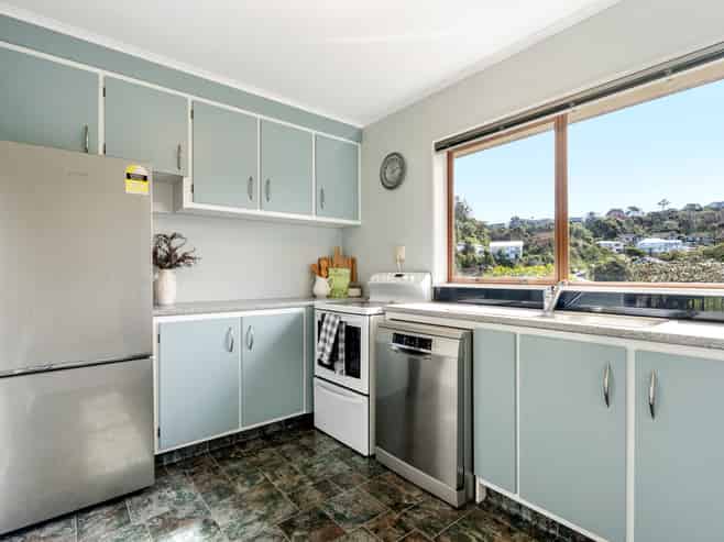 3A Southern Cross Crescent, Island Bay