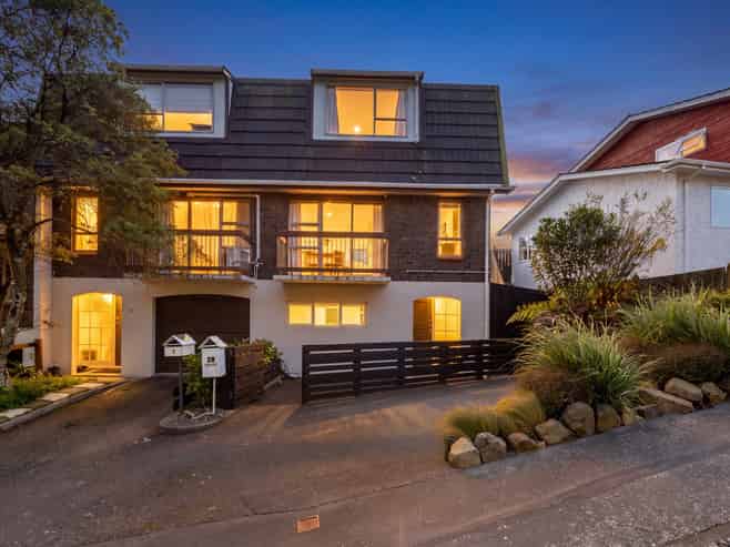 3A Southern Cross Crescent, Island Bay