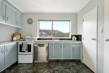 3A Southern Cross Crescent, Island Bay