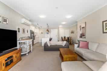 269 Hibiscus Drive, Orewa