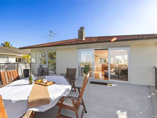 68 Bradbury Road, Botany Downs
