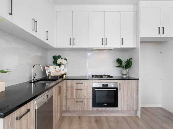 2B Crystal Avenue, Glendene