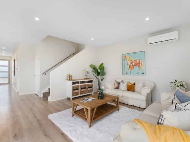 2A & 2B Crystal Avenue, Glendene