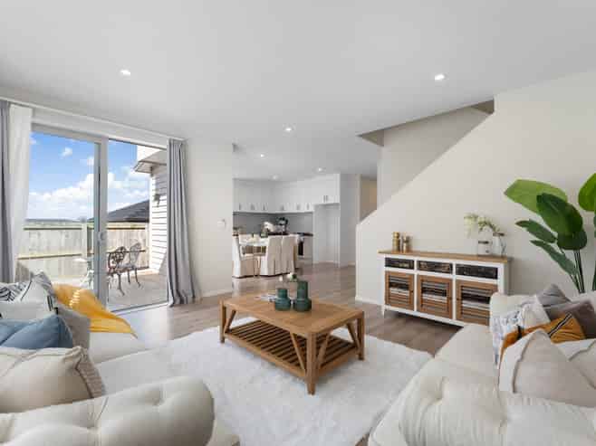 2A & 2B Crystal Avenue, Glendene