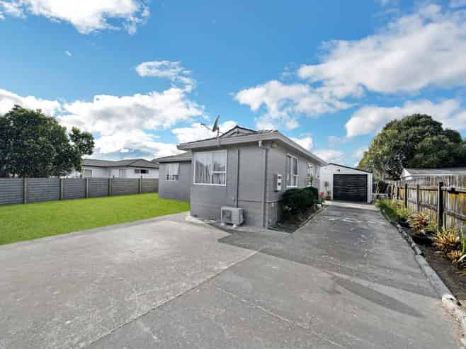 37 Penion Drive, Otara
