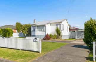 24 South Street, Papakura