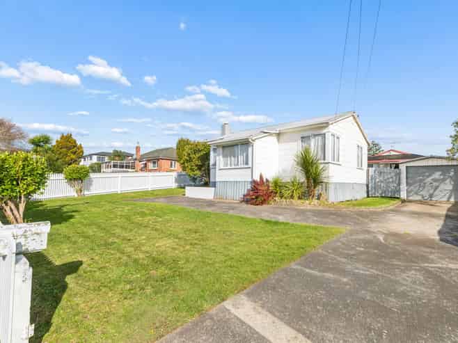 24 South Street, Papakura
