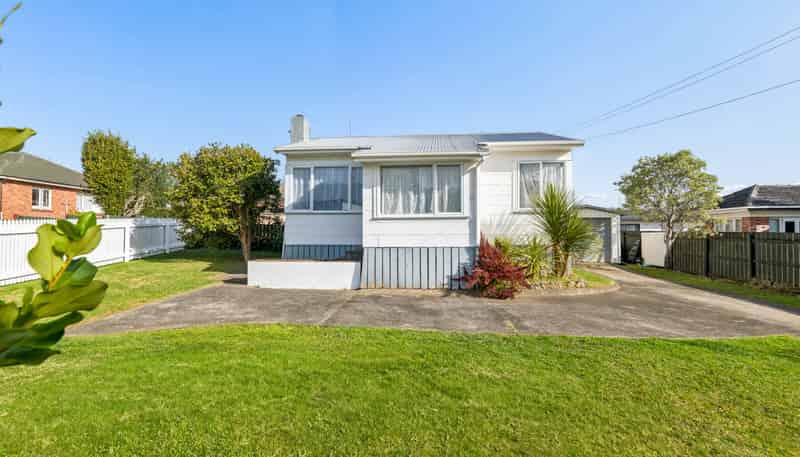 24 South Street, Papakura