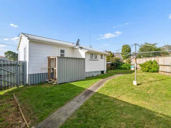 24 South Street, Papakura
