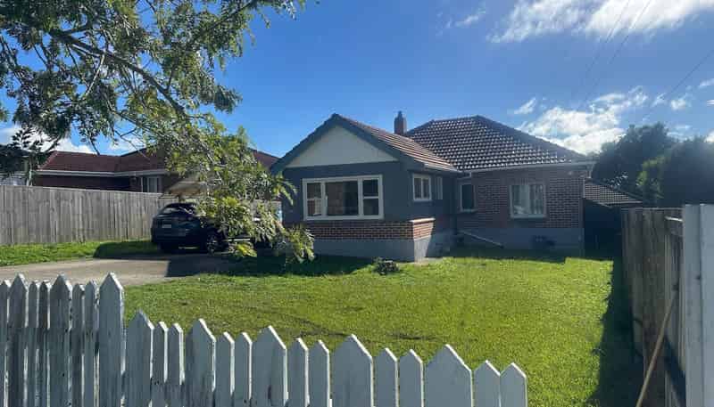 3 Riverview Road, New Lynn