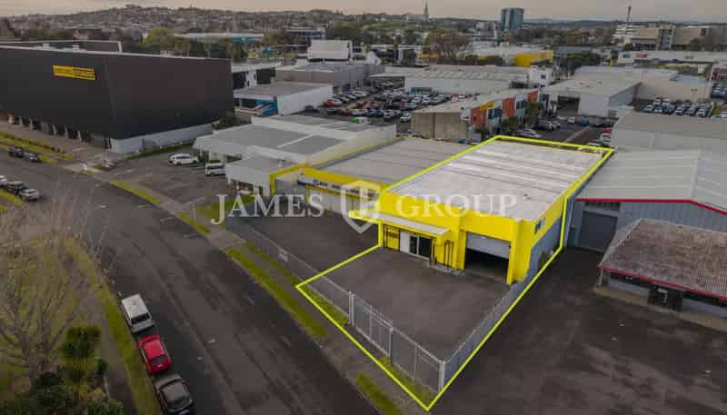 8 Ryan Place, Manukau